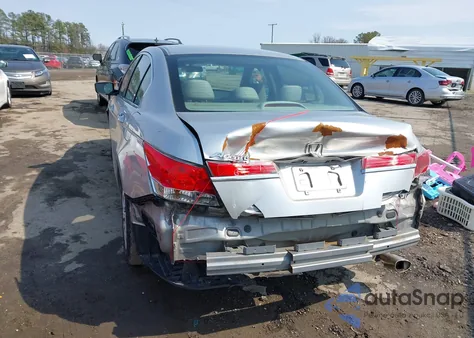 2012 Honda Accord 2.4 Lx z USA, uszkodzony, nr VIN 1HGCP2F38CA013990